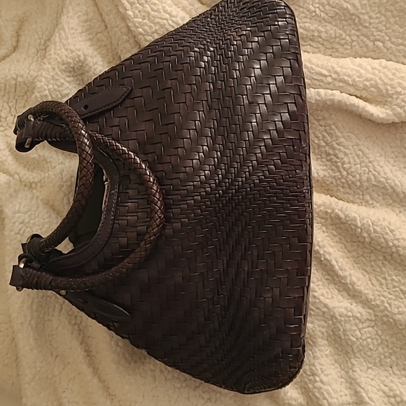 Cole Haan Genevieve Woven Triangle Plum
Leather Boho Chic Tote Satchel - Picture 4 of 16